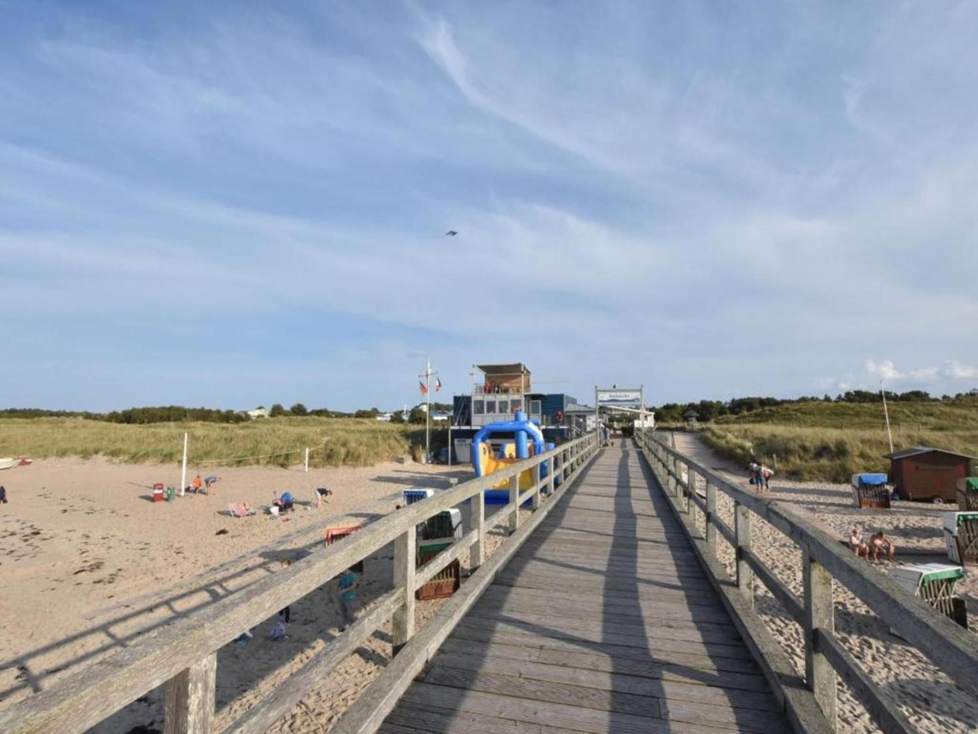 Charming Apartment With A Terrace Near The Sea Wiek auf Rügen Exterior foto